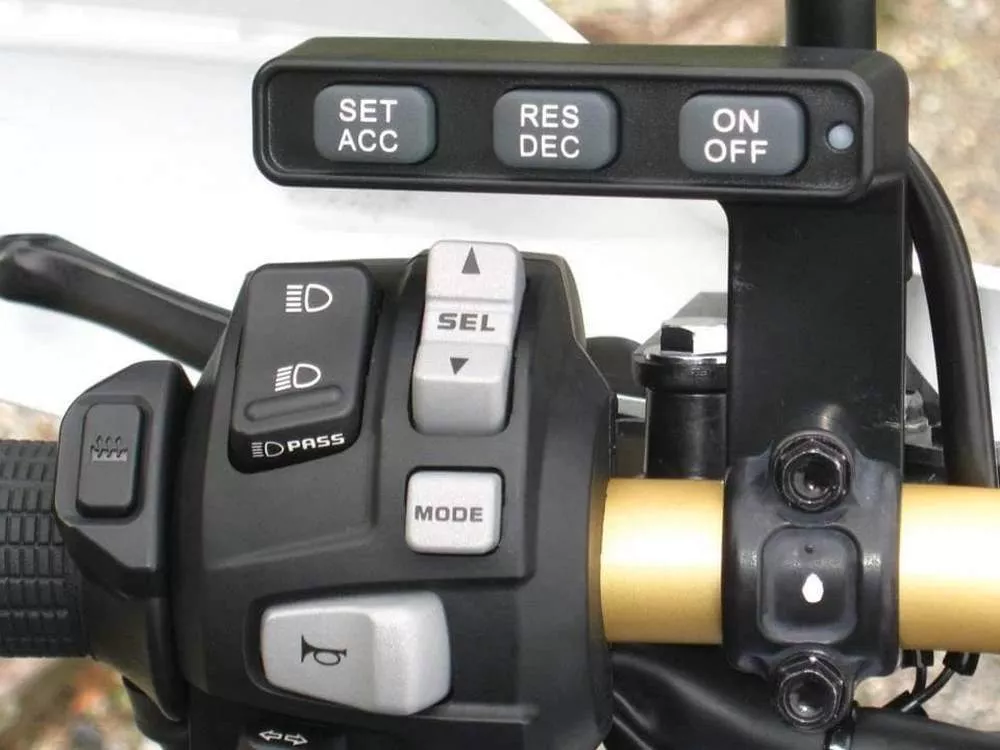 How To Safely Use Cruise Control On A Motorcycle