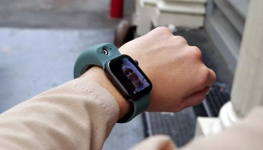 Introducing The New Apple Watch With A Built-in Camera!