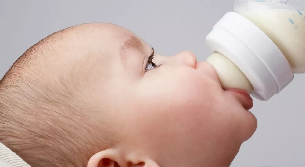 How To Make Bottle-Feeding More Enjoyable For Breastfed Babies